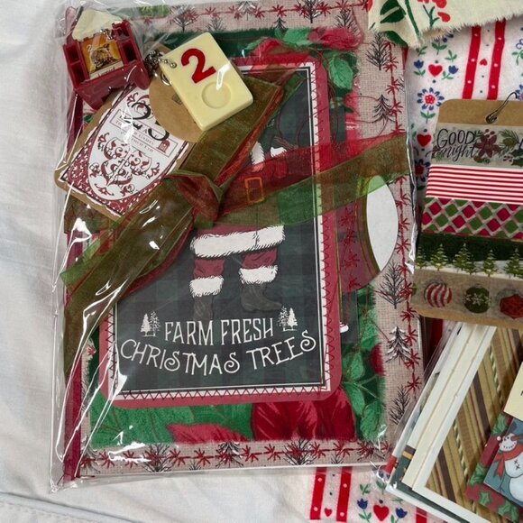 Christmas Junk Journal Includes Charm u Washi  Fabric Wrap Tons Ephemera Handmad - Picture 10 of 16